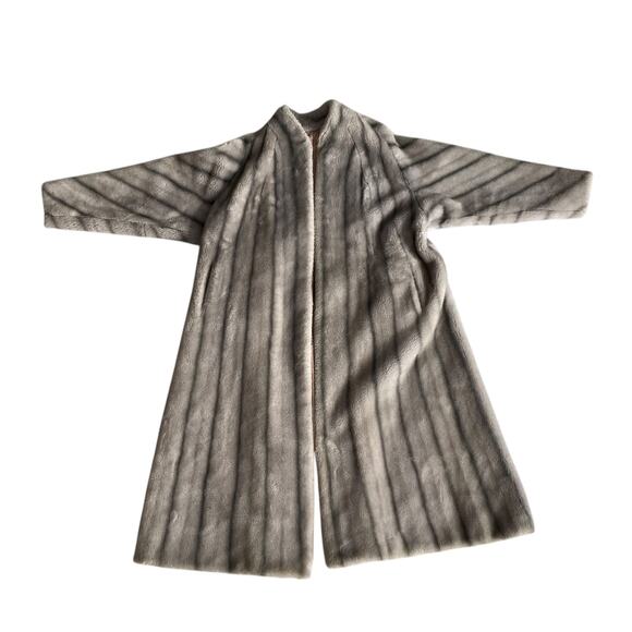 Vintage Princetons Mutation Faux Fur Coat Gray Striped Pink Liner Women M READ - Picture 1 of 16